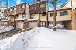 211 - 180 MISSISSAUGA VALLEY BOULEVARD  Mississauga, ON L5A 3M2