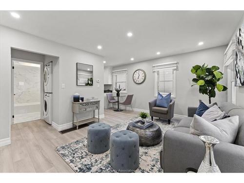 2244 Parent, Windsor, ON 