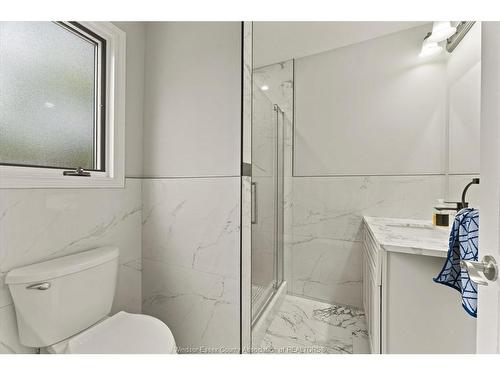 359 Elmgrove Drive, Lakeshore, ON 