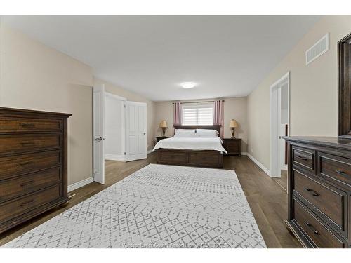 359 Elmgrove Drive, Lakeshore, ON 