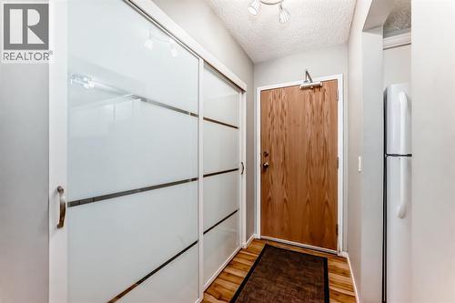 306, 1712 38 Street Se, Calgary, AB - Indoor Photo Showing Other Room