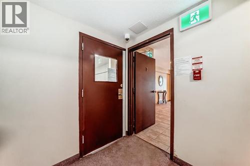306, 1712 38 Street Se, Calgary, AB - Indoor Photo Showing Other Room