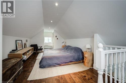 97 Gladstone Avenue, Hamilton, ON - Indoor Photo Showing Bedroom