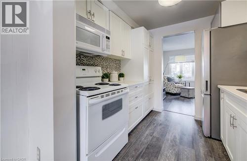 285 Sandowne Drive Unit# 1, Waterloo, ON - Indoor Photo Showing Kitchen