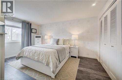 285 Sandowne Drive Unit# 1, Waterloo, ON - Indoor Photo Showing Bedroom