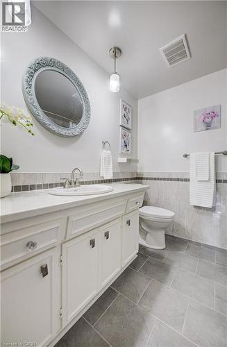 285 Sandowne Drive Unit# 1, Waterloo, ON - Indoor Photo Showing Bathroom