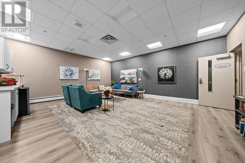 808 - 1171 Ambleside Drive, Ottawa, ON - Indoor