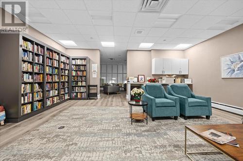 808 - 1171 Ambleside Drive, Ottawa, ON - Indoor