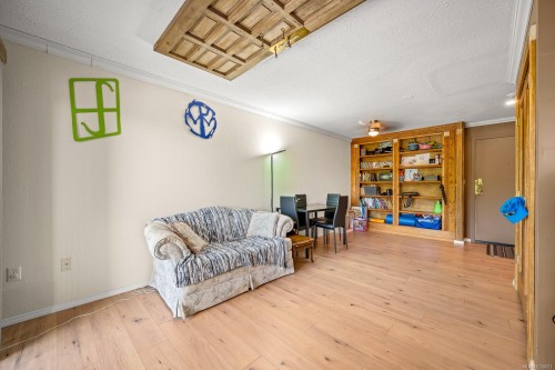 301-1050 Braidwood Rd, Courtenay, BC - Indoor