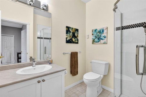 5-2235 Harbour Rd, Sidney, BC 