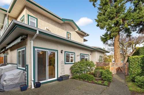 5-2235 Harbour Rd, Sidney, BC 