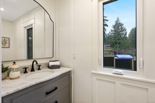 177 Sunningdale Rd East, Qualicum Beach, BC 