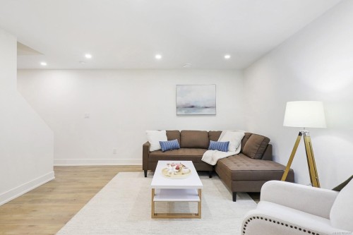 177 Sunningdale Rd East, Qualicum Beach, BC 