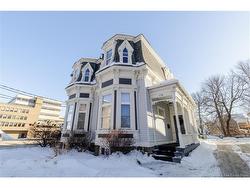 176 York ST  Fredericton, NB E3B 3N7