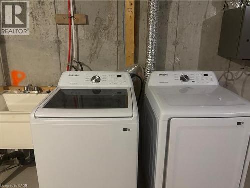 106 Selection Heights, Thorold, ON - Indoor Photo Showing Laundry Room