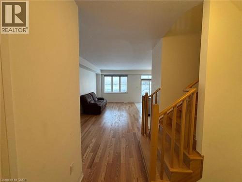 106 Selection Heights, Thorold, ON - Indoor Photo Showing Other Room