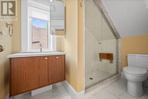 Third - 18 Castle Frank Crescent, Toronto, ON - Indoor Photo Showing Bathroom