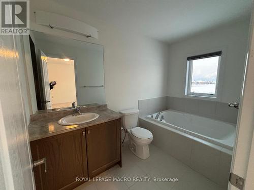 106 Selection Heights, Thorold, ON - Indoor Photo Showing Bathroom