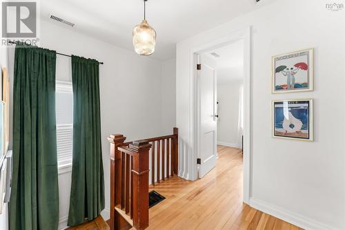 332 Portland Street, Dartmouth, NS - Indoor Photo Showing Other Room