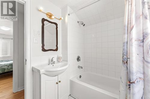 332 Portland Street, Dartmouth, NS - Indoor Photo Showing Bathroom