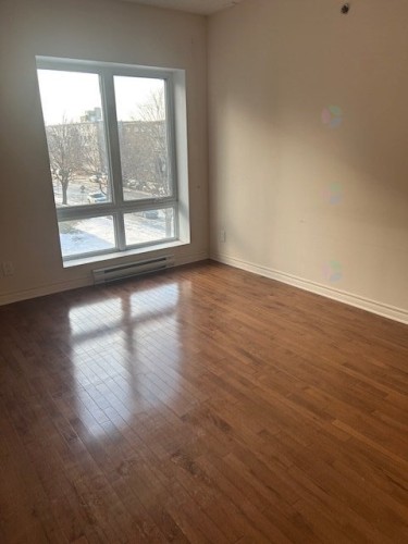 Bedroom - 303-2250 Rue Ward, Montréal (Saint-Laurent), QC - Indoor Photo Showing Other Room