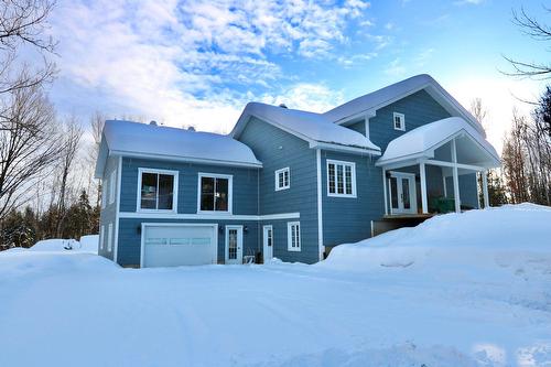 1068 Mtée Ste-Thérèse  Prévost, QC J0R 1T0