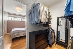 Walk-in closet - 