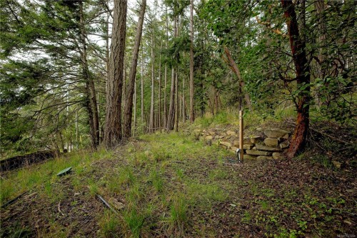 240 Old Scott Rd, Salt Spring, BC 