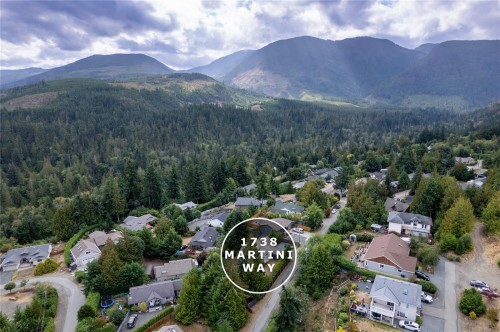 1738 Martini Way, Qualicum Beach, BC 