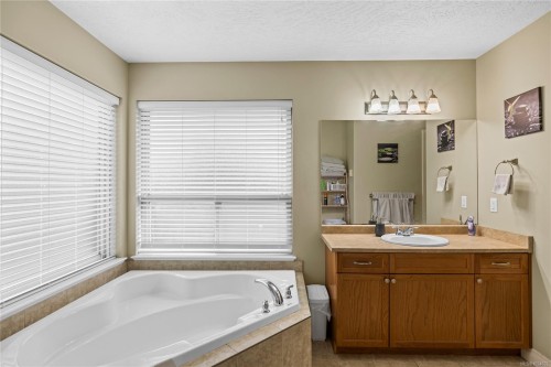 1738 Martini Way, Qualicum Beach, BC 