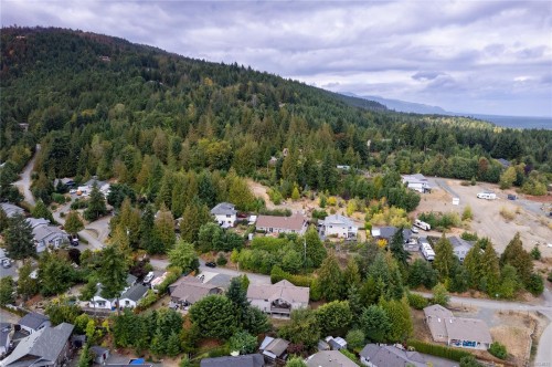 1738 Martini Way, Qualicum Beach, BC 