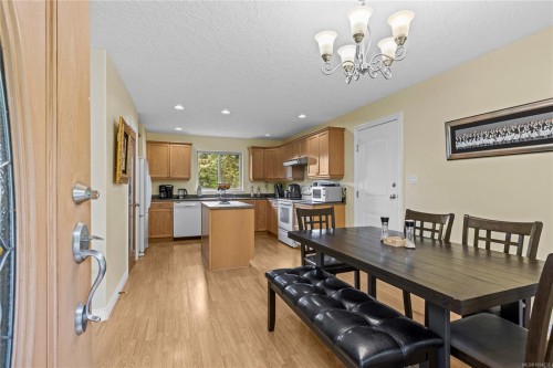 1738 Martini Way, Qualicum Beach, BC 