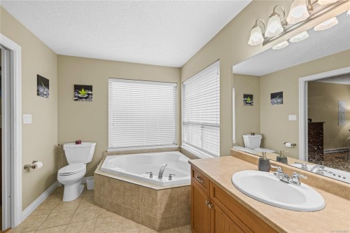 1738 Martini Way, Qualicum Beach, BC 