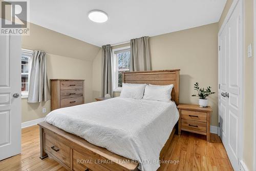 309 Elmgrove Avenue, Ottawa, ON - Indoor Photo Showing Bedroom