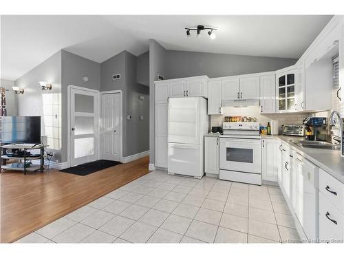 331 Thomas St, Dieppe, NB 