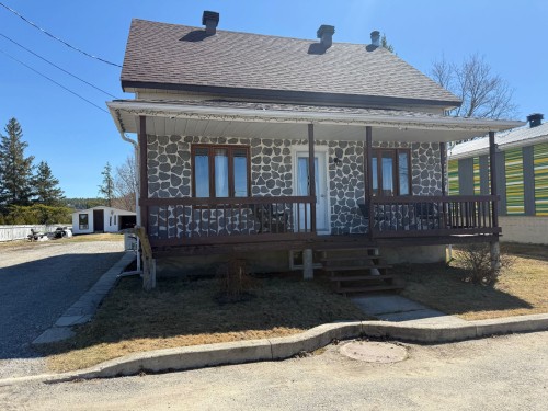 Façade - 