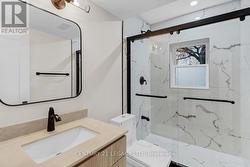 Main floor full washroom - 