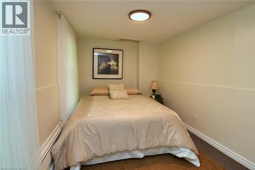 265 Hunter Street W, Hamilton, ON - Indoor Photo Showing Bedroom