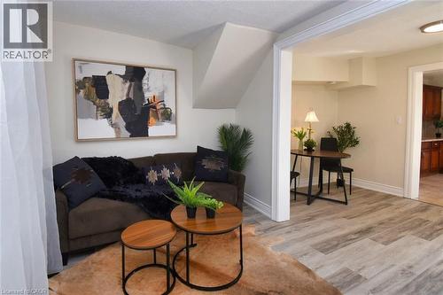 265 Hunter Street W, Hamilton, ON - Indoor Photo Showing Living Room