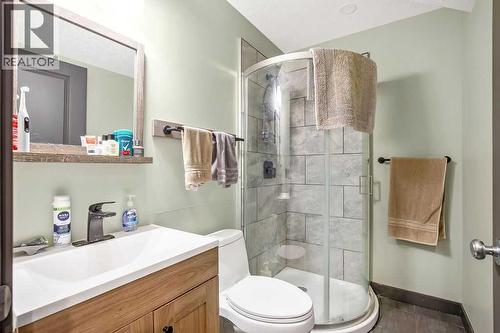 6 Westmount Circle, Okotoks, AB - Indoor Photo Showing Bathroom