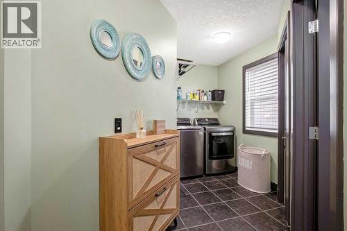 6 Westmount Circle, Okotoks, AB - Indoor