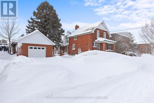 201 NORFOLK STREET  Stratford, ON N5A 3Z1