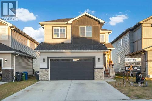 818 Edgefield Street  Strathmore, AB T1P 0H6