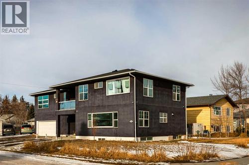 929 38 Street Se, Calgary, AB - Outdoor