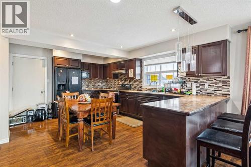 929 38 Street Se, Calgary, AB - Indoor
