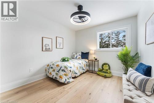 50 Fife Street W, Caledonia, ON - Indoor Photo Showing Bedroom