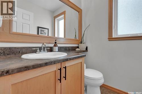 8014 Links Way, Regina, SK - Indoor Photo Showing Bathroom