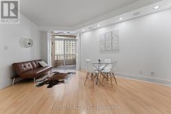 living/ breakfast/ patio - 