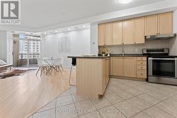 kitchen/ breakfast - 