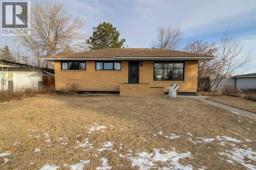 2517 13 Avenue S  Lethbridge, AB T1K 0S7